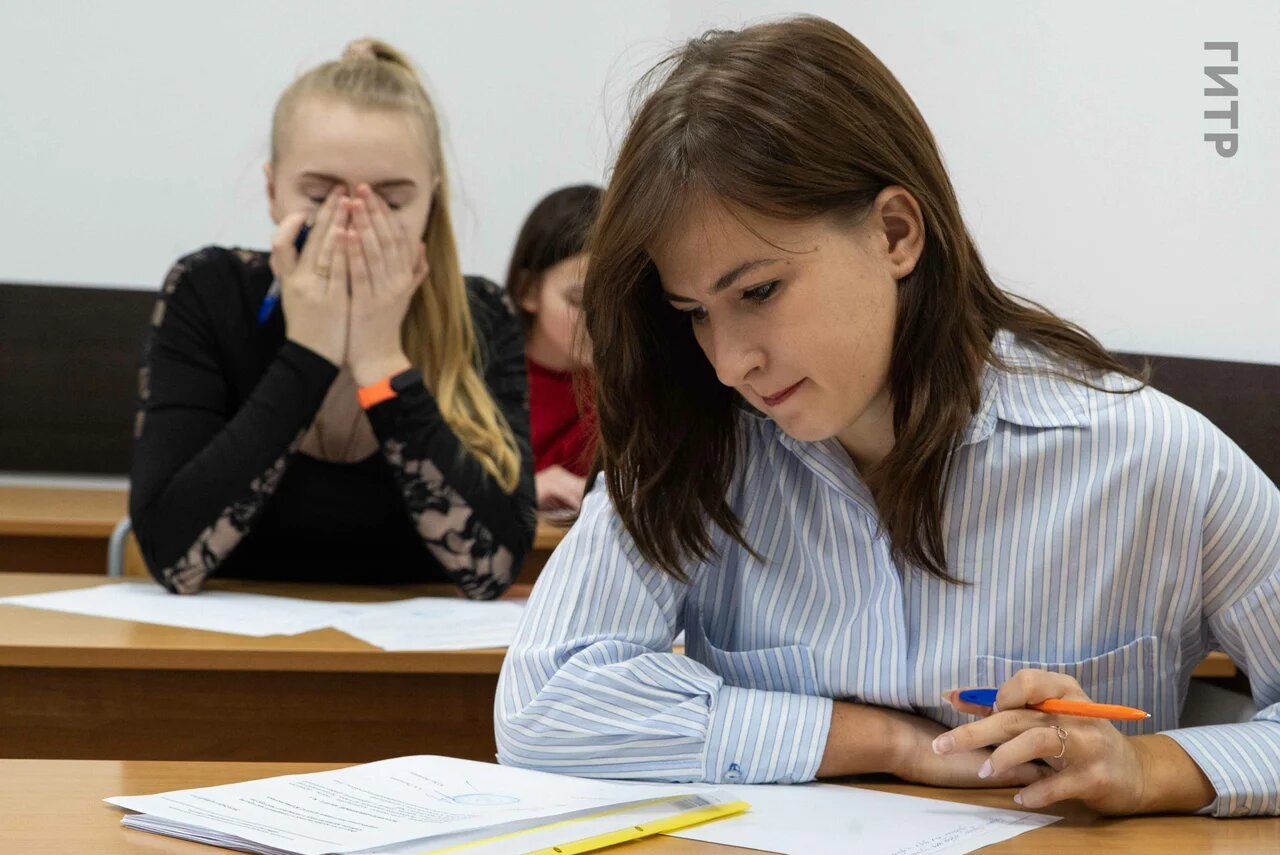 Гос экзамен. Государственный экзамен в вузе. Госэкзамены в вузах. Что такое государственный экзамен в институте. Гос экзамены в университете.